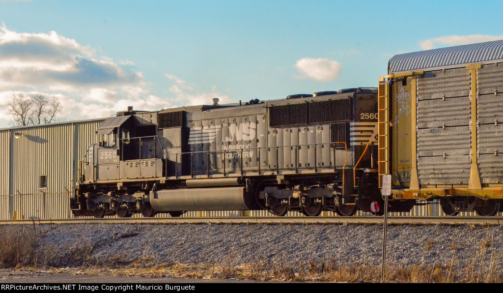 NS SD70 Locomotive